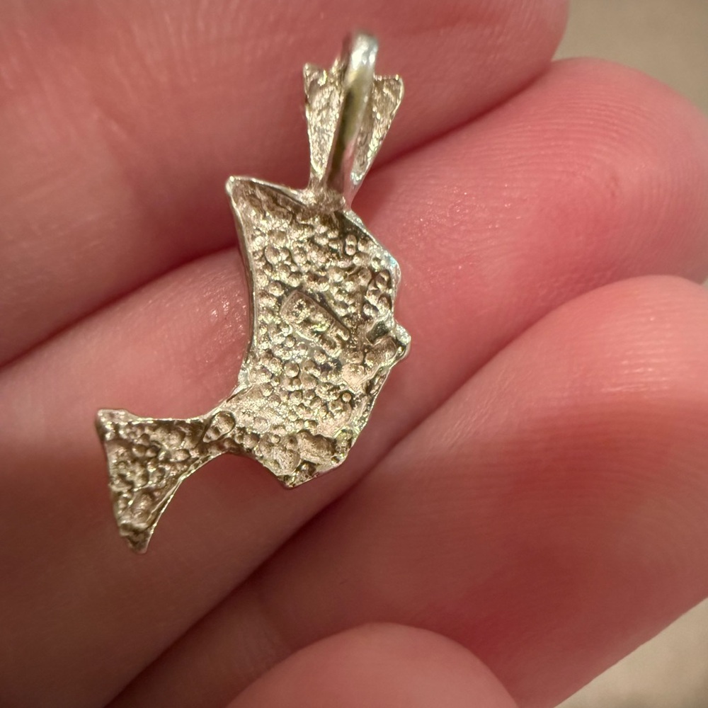 Sterling silver diamond cut Nefertiti Egypt style charm pendant .925 - Picture 2 of 3